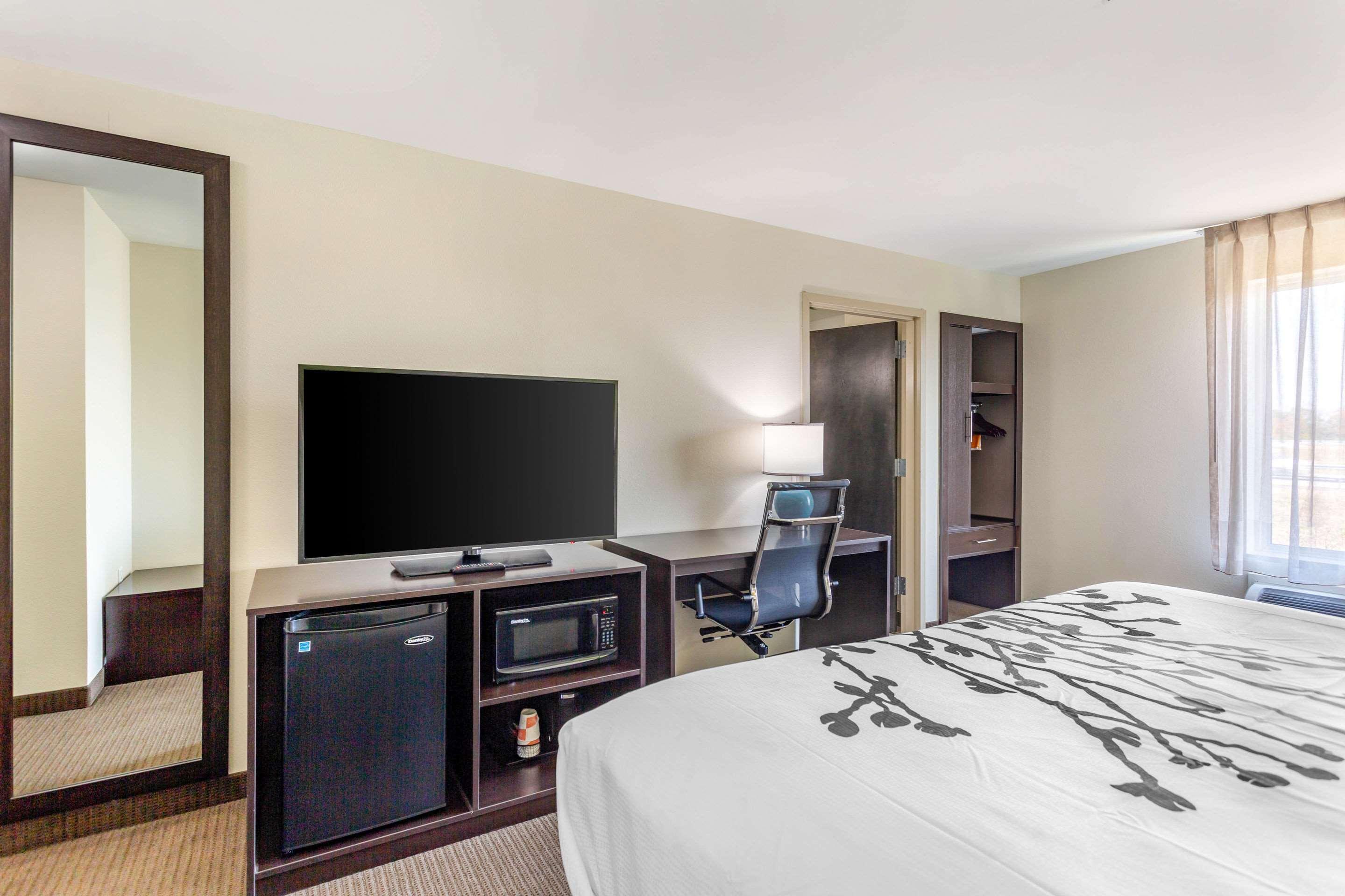 Sleep Inn & Suites Gallatin - Nashville Metro Exterior photo